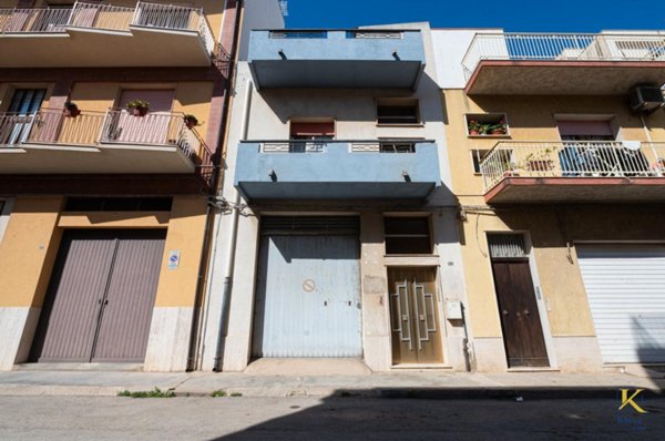 casa indipendente in vendita a Vittoria