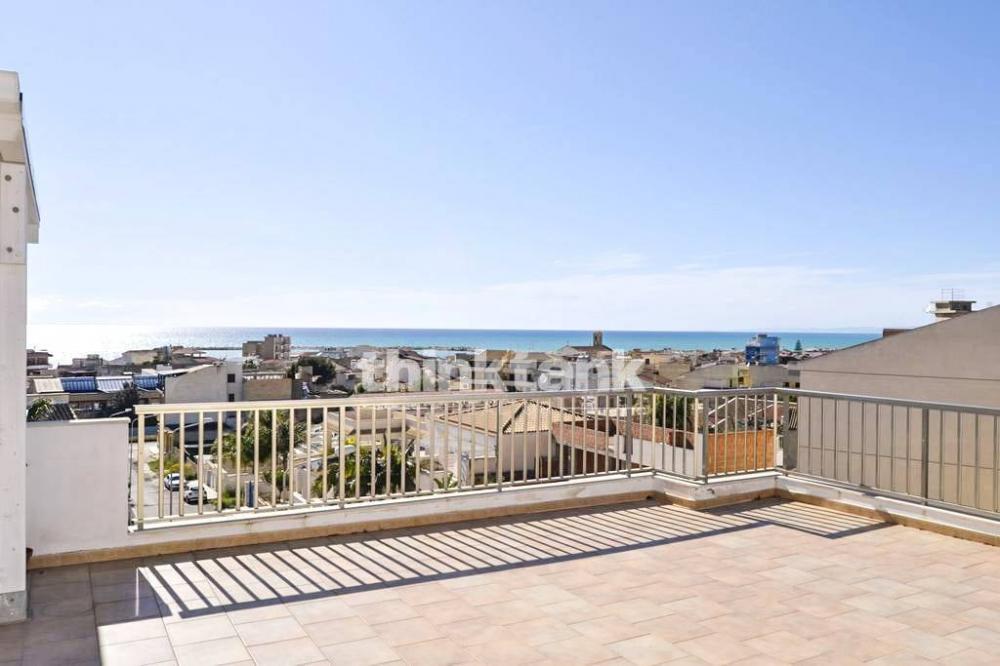 appartamento in vendita a Vittoria in zona Scoglitti