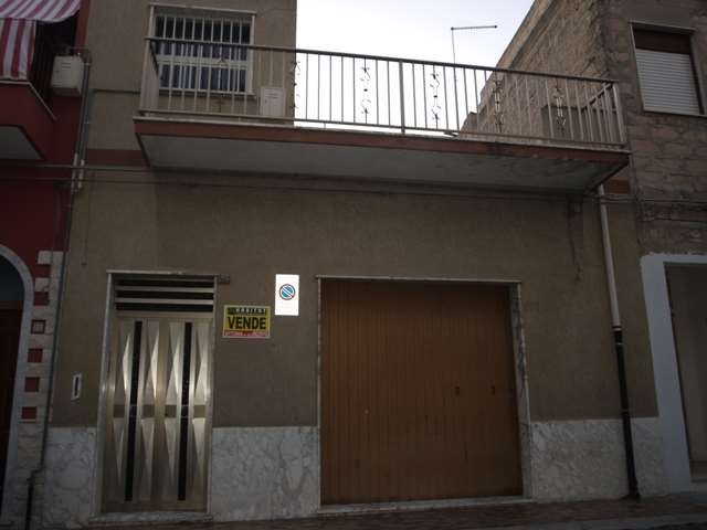 casa indipendente in vendita a Vittoria