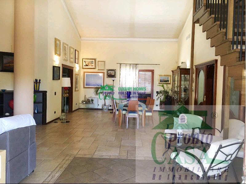 casa indipendente in vendita a Vittoria in zona Scoglitti