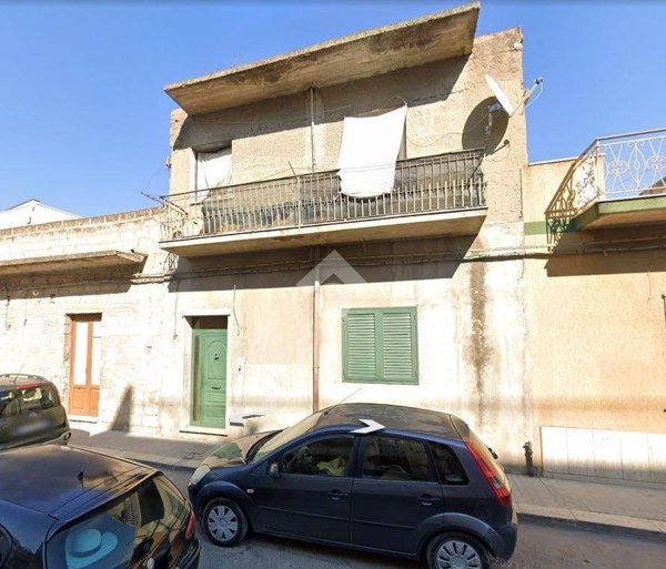 casa indipendente in vendita a Vittoria