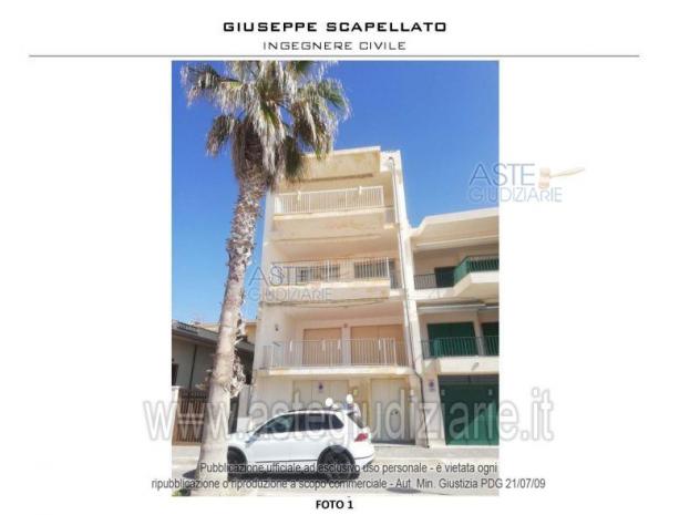 appartamento in vendita a Vittoria in zona Scoglitti