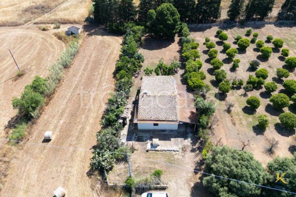 casa indipendente in vendita a Vittoria