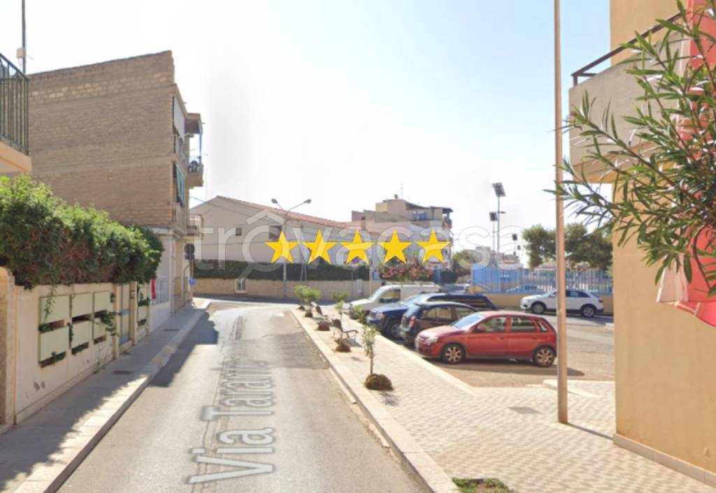 appartamento in vendita a Vittoria in zona Scoglitti