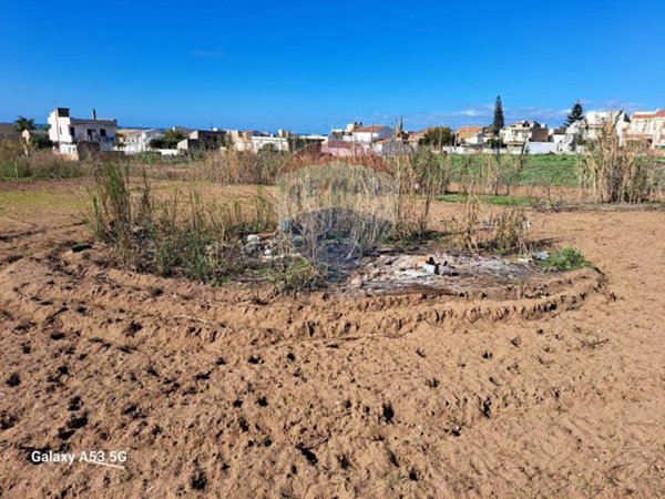 terreno edificabile in vendita a Vittoria in zona Scoglitti