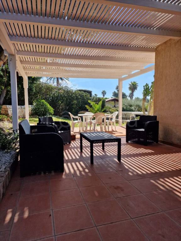 casa indipendente in vendita a Vittoria