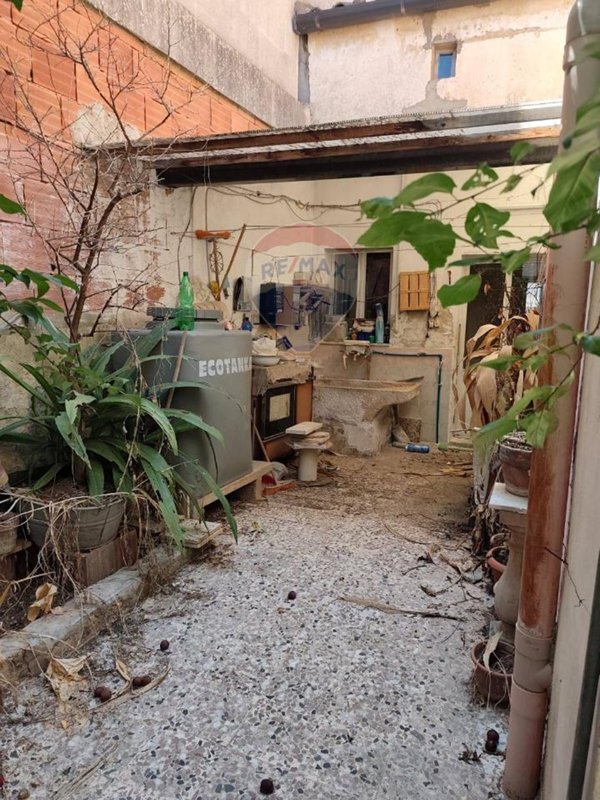 casa indipendente in vendita a Vittoria