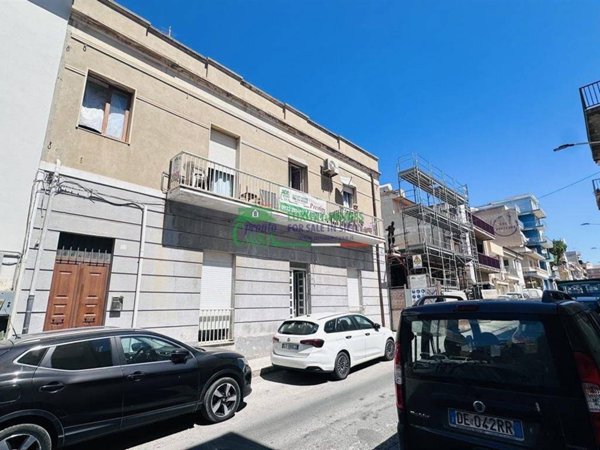 appartamento in vendita a Vittoria in zona Scoglitti