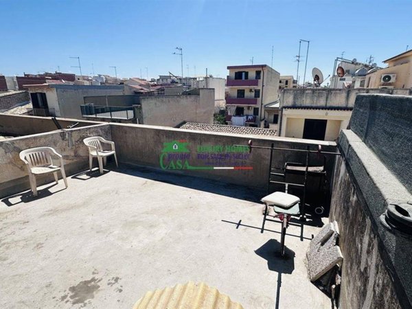 appartamento in vendita a Vittoria in zona Scoglitti