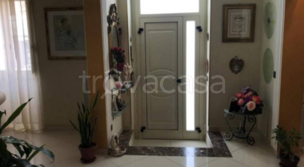 appartamento in vendita a Vittoria in zona Scoglitti