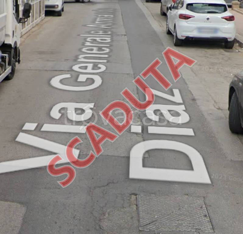 negozio in vendita a Vittoria