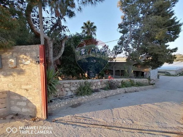 casa indipendente in vendita a Vittoria in zona Scoglitti