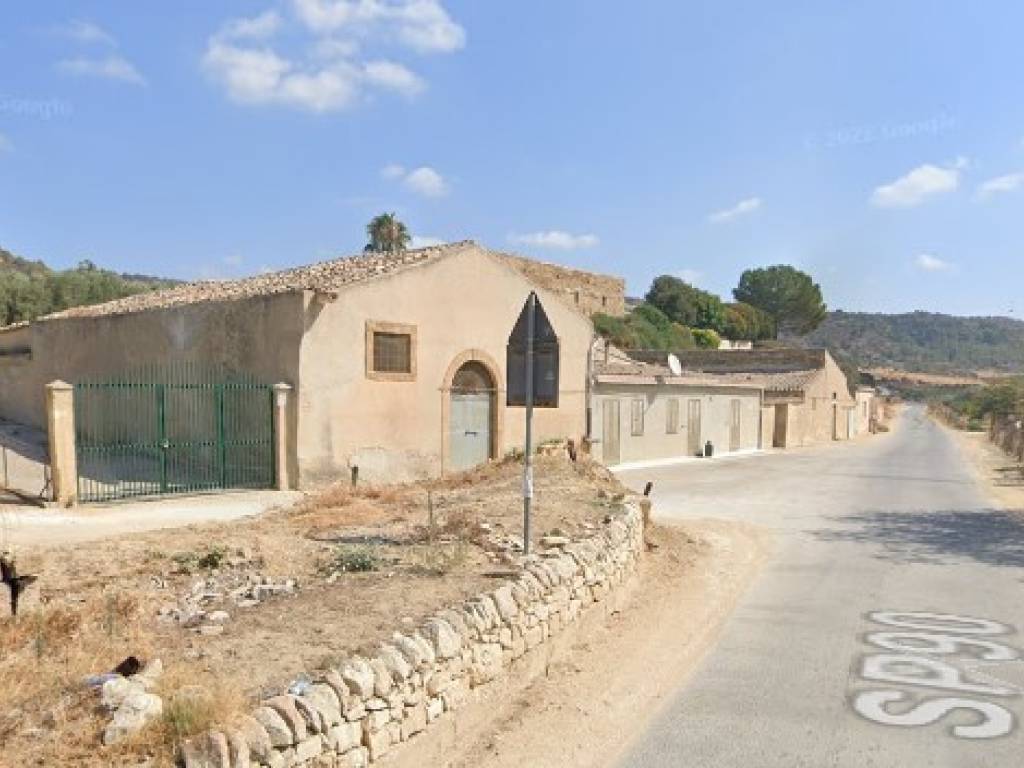 casa indipendente in vendita a Vittoria