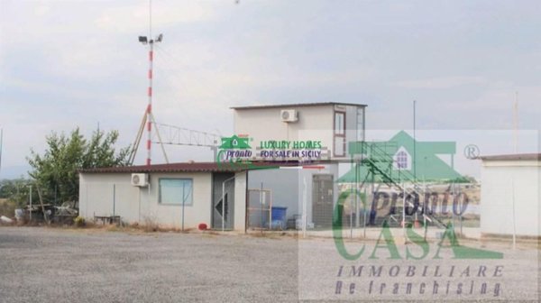 negozio in vendita a Vittoria