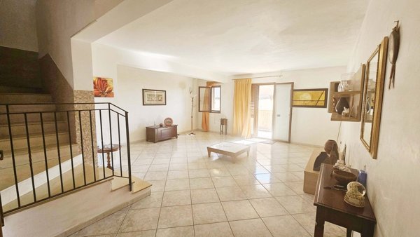 appartamento in vendita a Vittoria in zona Scoglitti