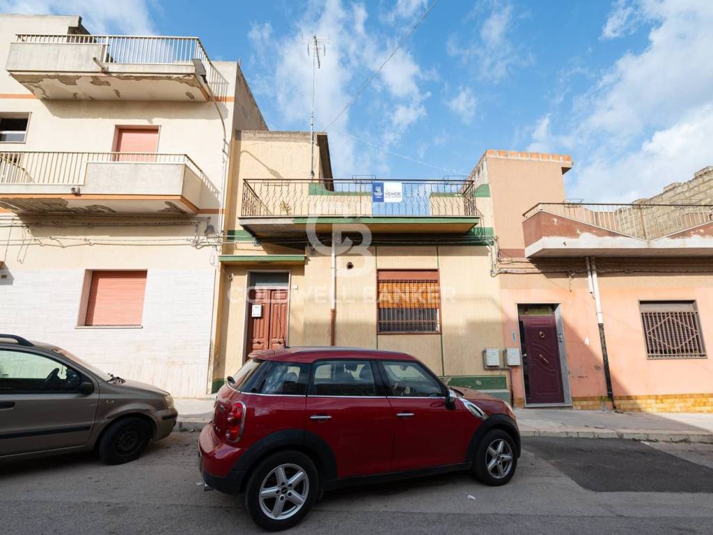 casa indipendente in vendita a Vittoria
