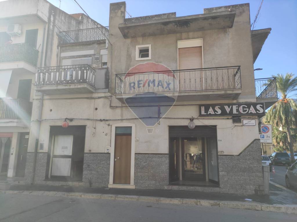 casa indipendente in vendita a Vittoria