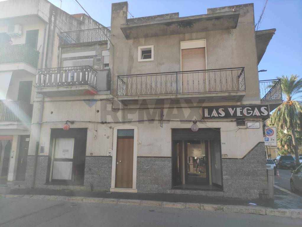 casa indipendente in vendita a Vittoria