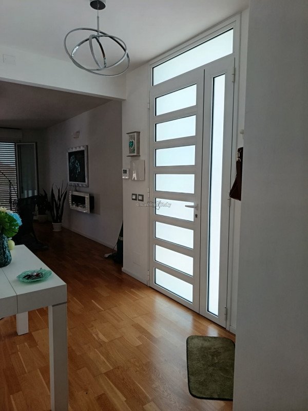 casa indipendente in vendita a Vittoria in zona Scoglitti