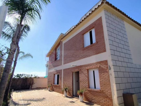 casa indipendente in vendita a Vittoria in zona Scoglitti