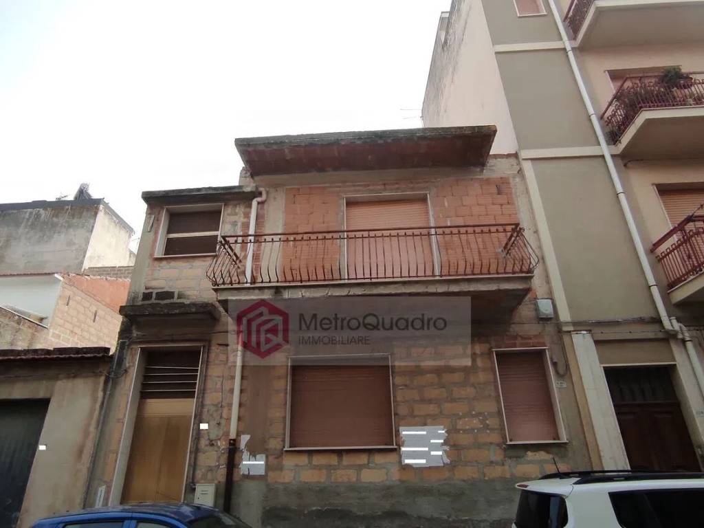 casa indipendente in vendita a Vittoria