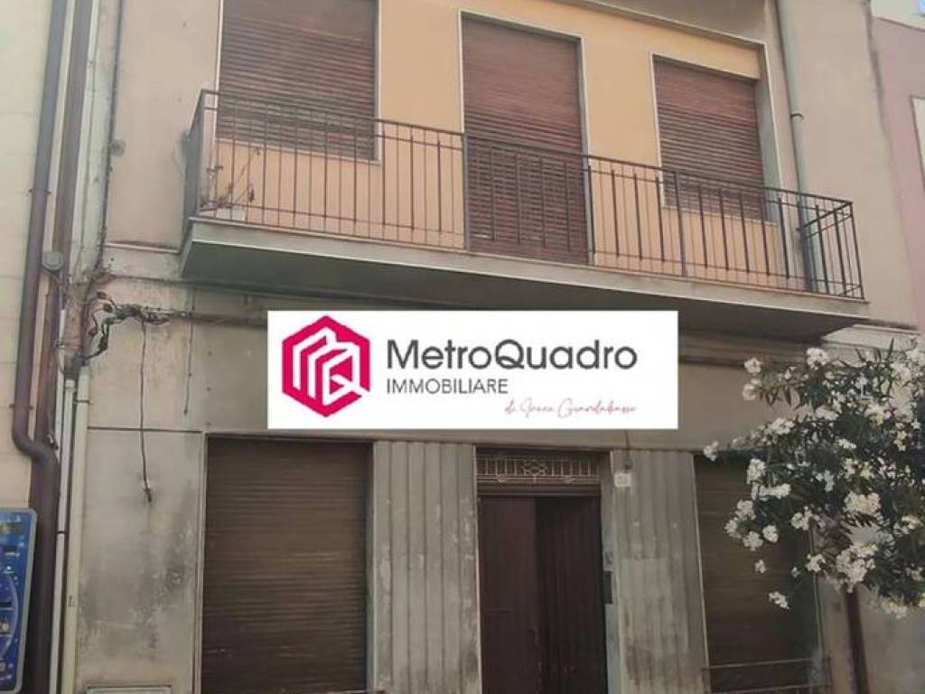 casa indipendente in vendita a Vittoria