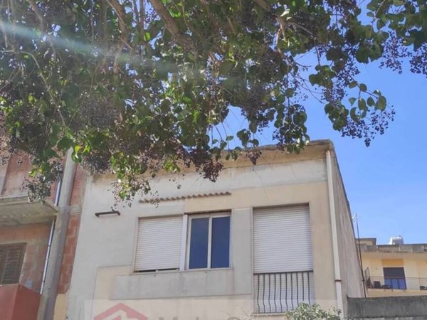 casa indipendente in vendita a Vittoria