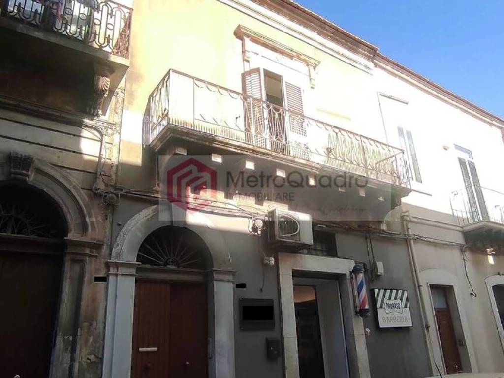casa indipendente in vendita a Vittoria
