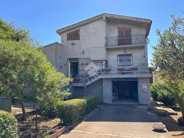 casa indipendente in vendita a Vittoria in zona Scoglitti