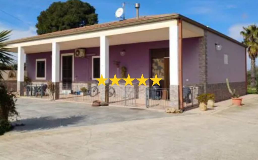 casa indipendente in vendita a Vittoria