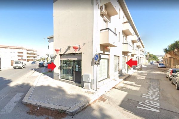 locale commerciale in vendita a Vittoria in zona Scoglitti