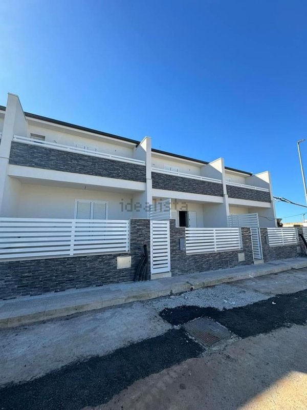 casa indipendente in vendita a Vittoria in zona Scoglitti