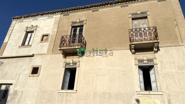 casa indipendente in vendita a Vittoria in zona Scoglitti