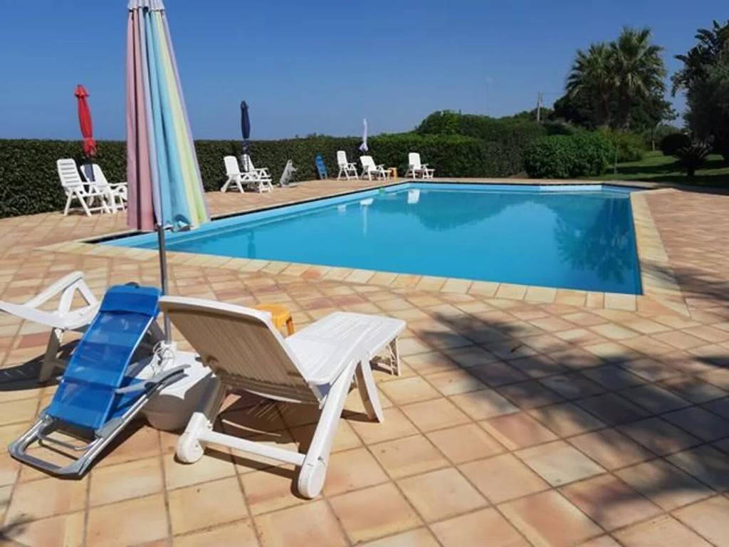 casa indipendente in vendita a Vittoria in zona Scoglitti