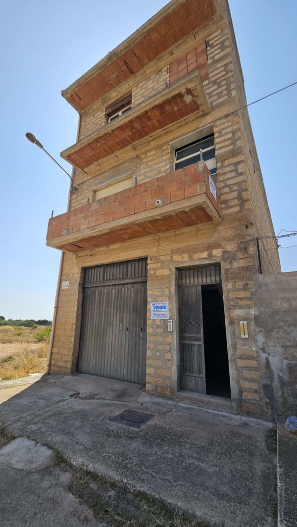 casa indipendente in vendita a Vittoria