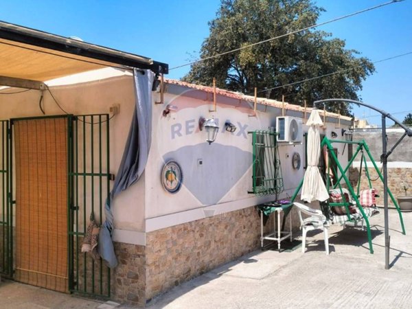 casa indipendente in vendita a Vittoria in zona Scoglitti