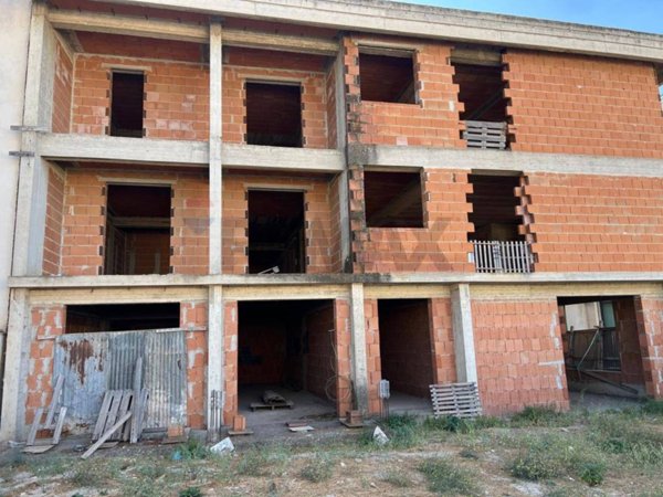 casa indipendente in vendita a Vittoria