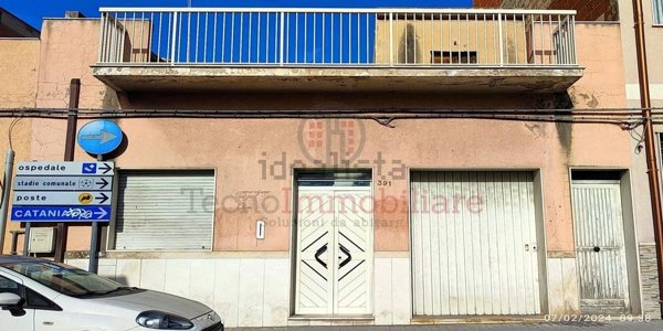 esavano in vendita a Vittoria