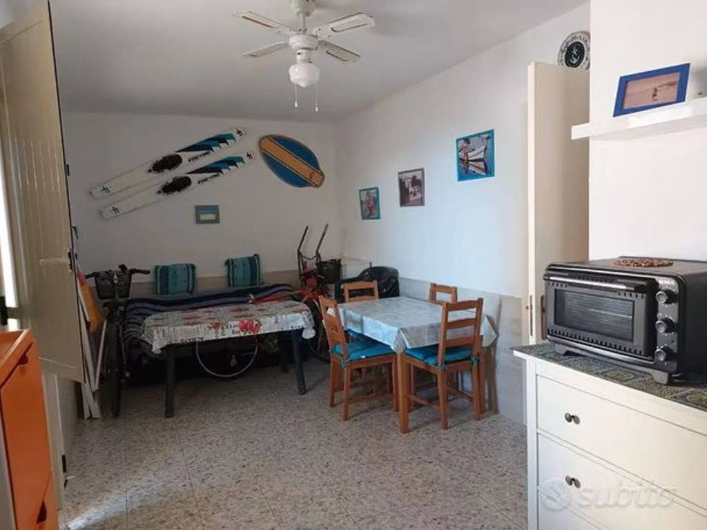 appartamento in vendita a Vittoria in zona Scoglitti