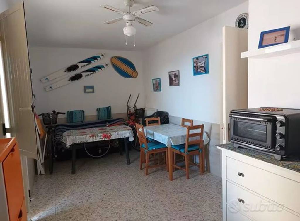 appartamento in vendita a Vittoria in zona Scoglitti