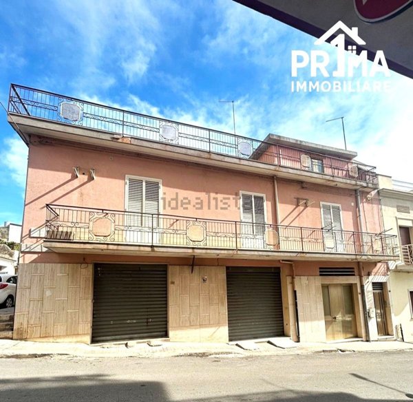 casa indipendente in vendita a Vittoria