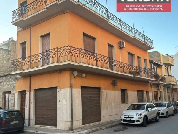 casa indipendente in vendita a Vittoria