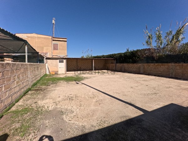 casa indipendente in vendita a Vittoria