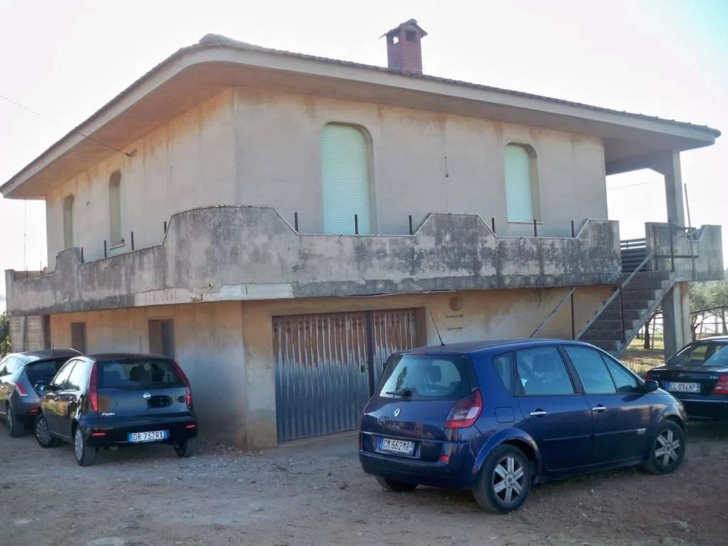 casa indipendente in vendita a Vittoria