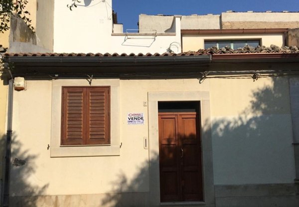 casa indipendente in vendita a Vittoria