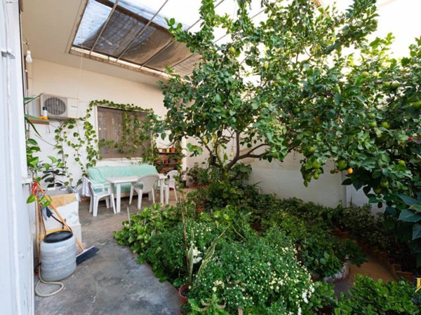 casa indipendente in vendita a Vittoria