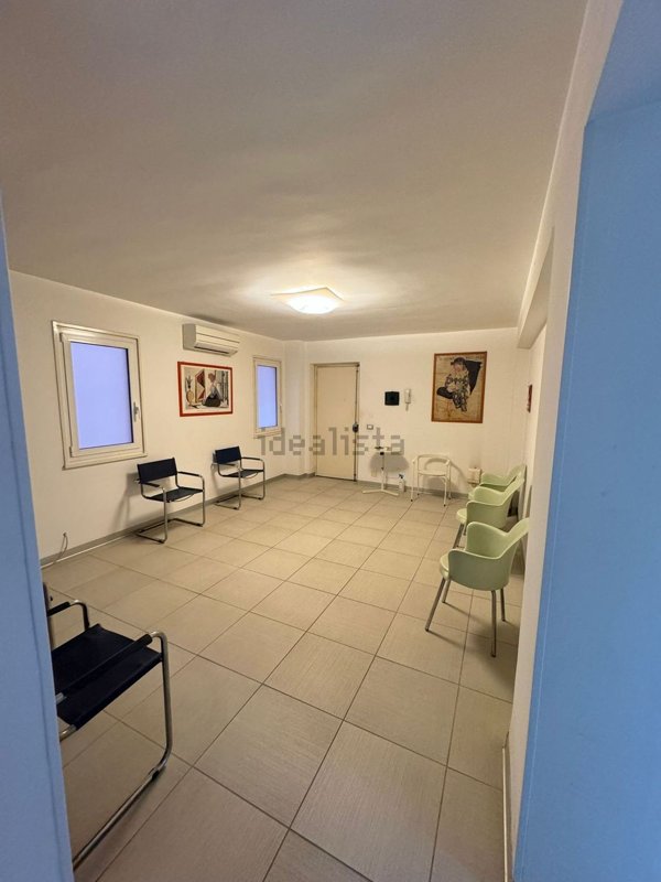 ufficio in vendita a Vittoria