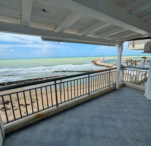 appartamento in vendita a Vittoria in zona Scoglitti