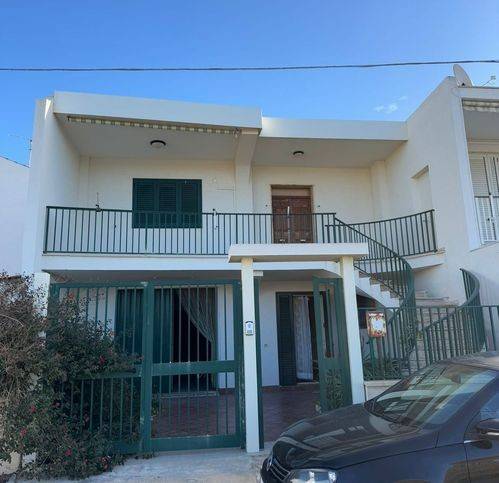 casa indipendente in vendita a Vittoria in zona Scoglitti