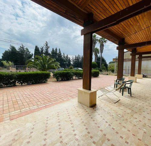 casa indipendente in vendita a Vittoria